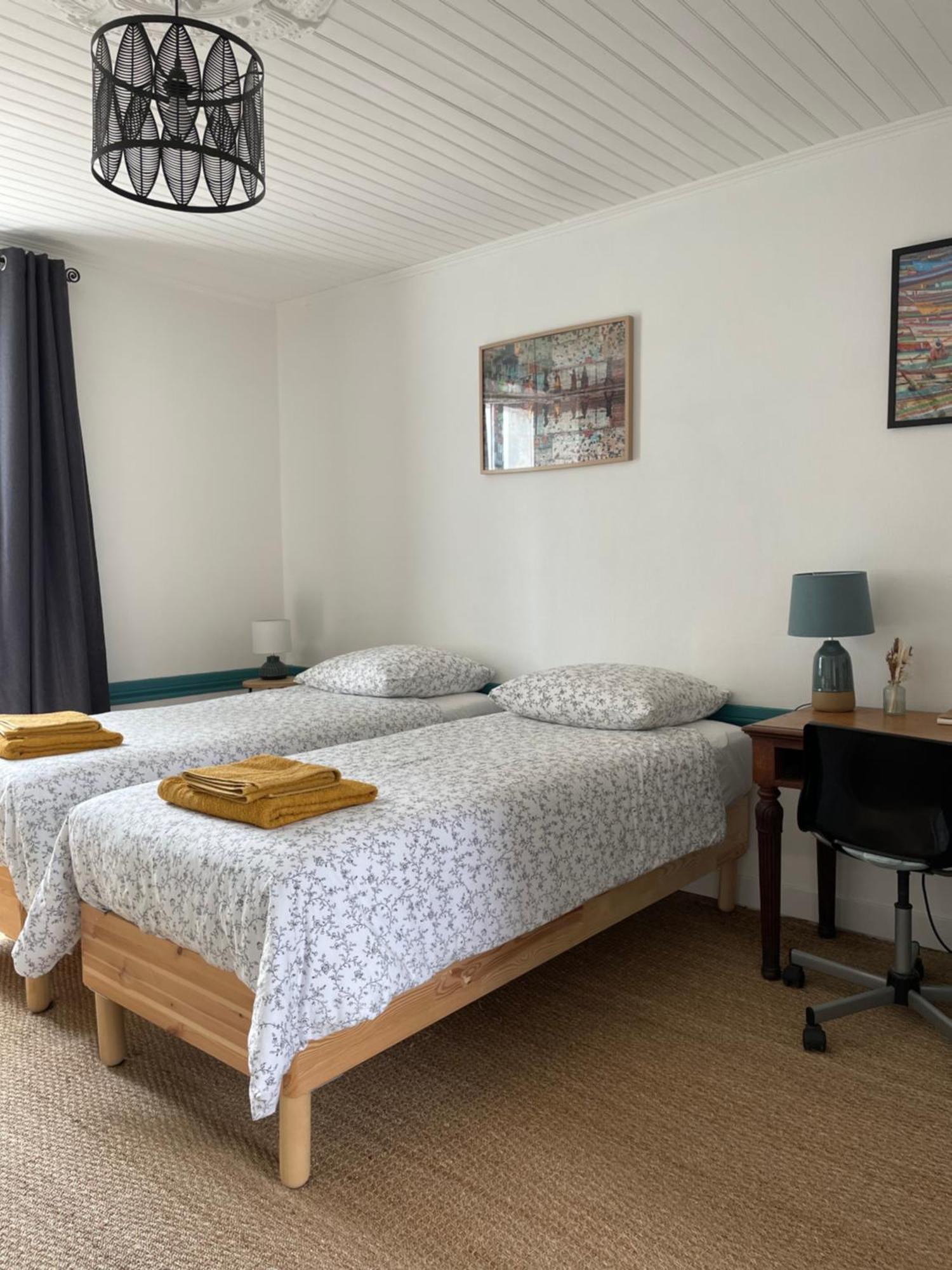Bed and Breakfast Bien Et Toit Montredon  Екстер'єр фото