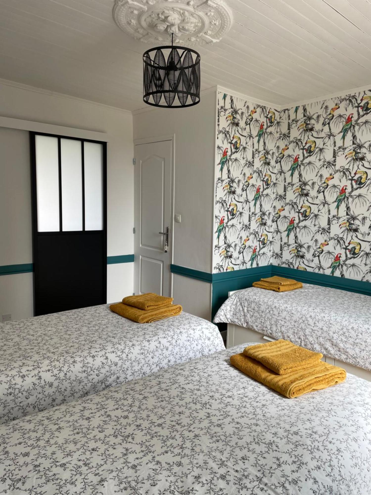Bed and Breakfast Bien Et Toit Montredon  Екстер'єр фото